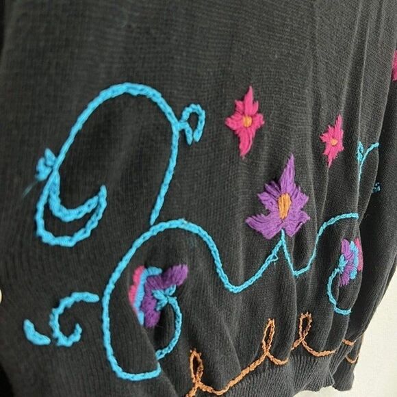 American Weekend Women’s Vintage 80s Black Knit Floral Embroidered Sweater Large - Picture 6 of 11